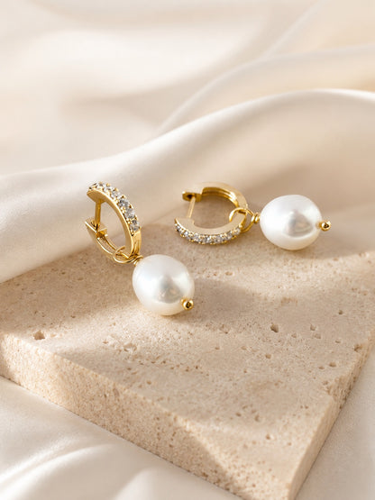 Juliette Oval Pearl Hoop Earrings