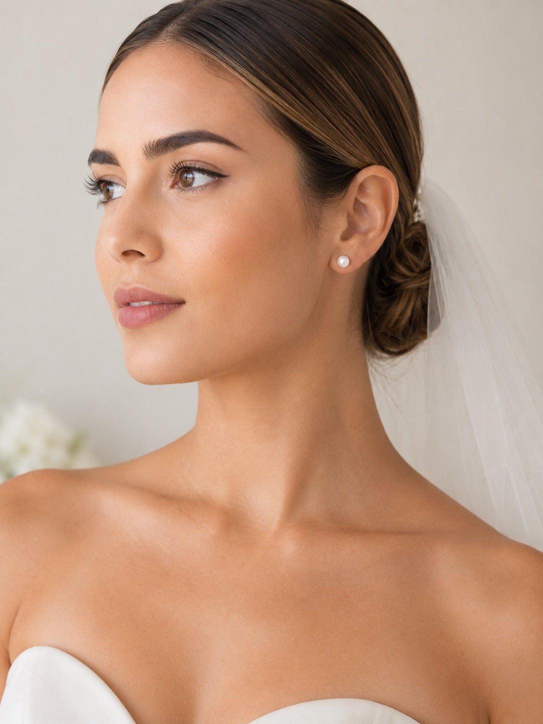 Pia Stud Earrings