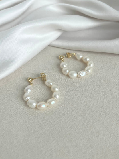 Eva Seed Pearl Hoop Earrings