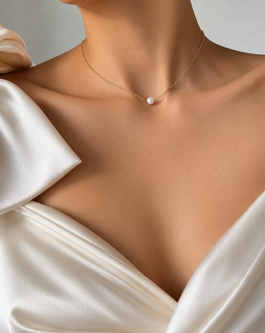 Ana Solitaire Pearl Necklace