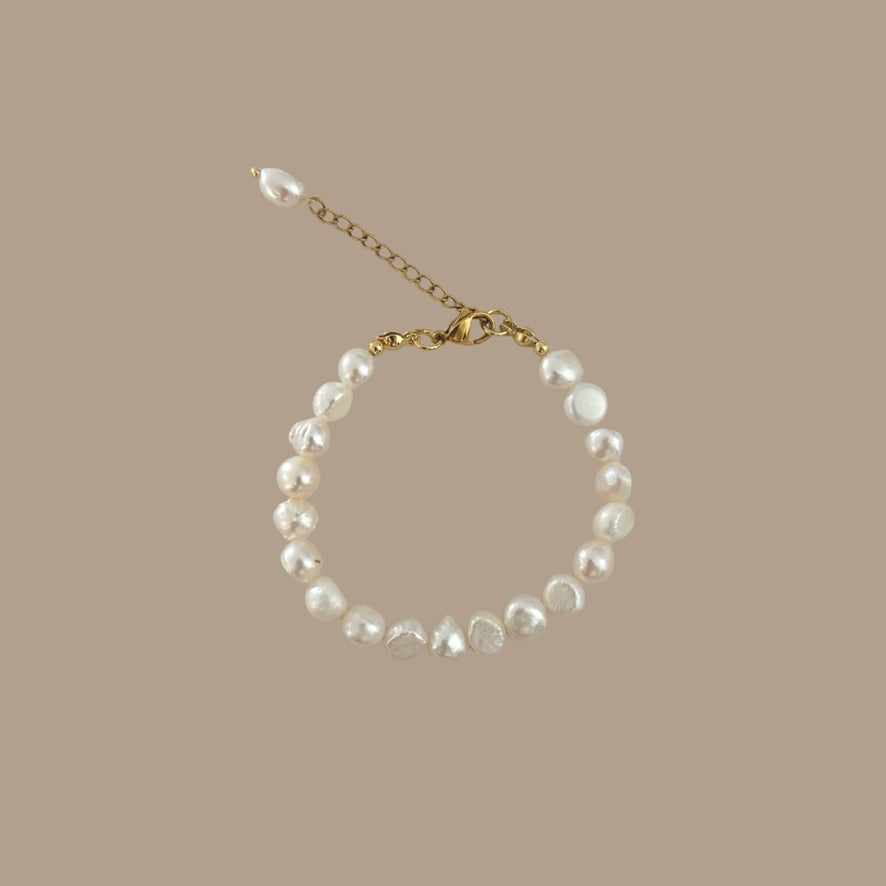 Isabella Keshi Pearl Bracelet