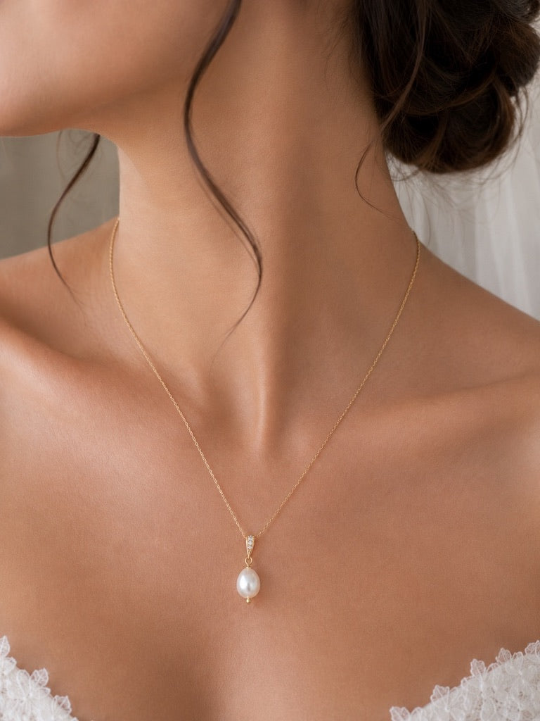 Amalia Diamond Style Pearl Necklace