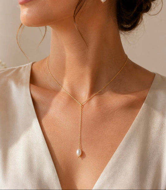 Ava Pearl Lariat Necklace