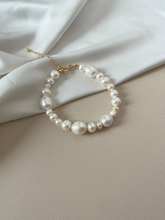 Alana Pearl Bracelet